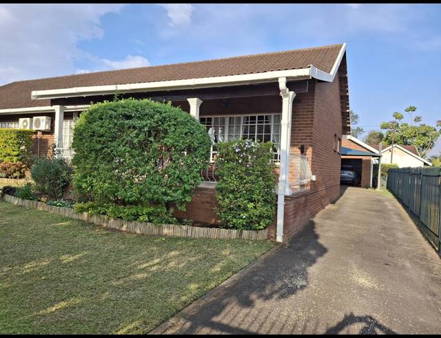4 BEDROOM HOUSE FOR SALE IN BELLEVUE